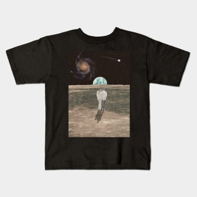 Fly me to earth Kids T-Shirt by Serotonin